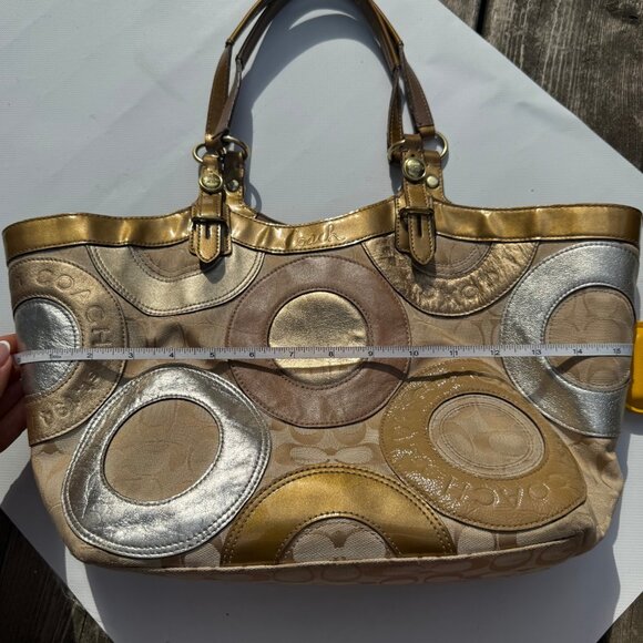 Coach Carly Patchwork Tote – Gold & Silver Metallic Circles – Y2K Style - Picture 13 of 13